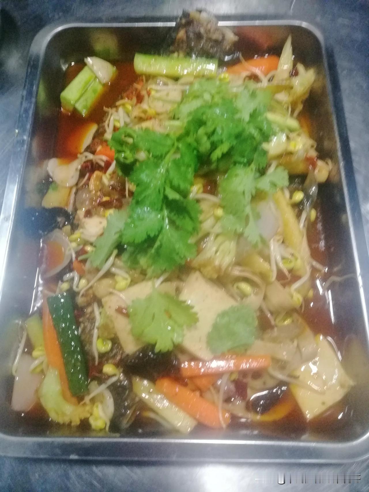 正宗刘一手烤鱼，加啤酒不加一滴水，有不同烤法的大佬们评论区见，关注互相交流学习