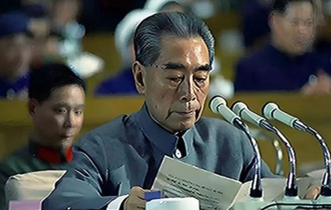 1976年1月8日周总理与世长辞后，突然发生了一件怪事。遗体被人送往了医院，发现