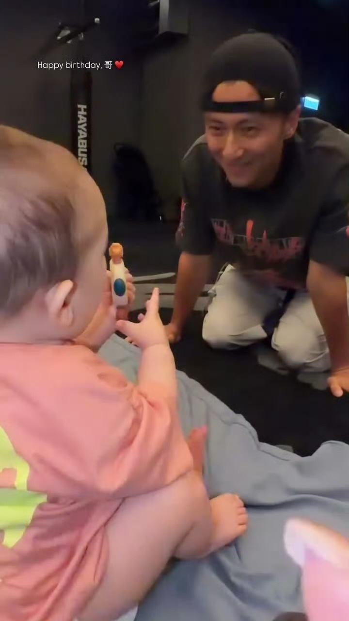 谢婷婷晒照为谢霆锋庆生：妹妹谢婷婷在社交平台发布视频与合照，为46岁的谢霆锋送上
