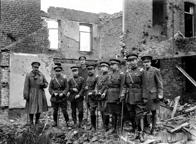 这三帧1917年11月旧照，记录段祺瑞主政北洋对德奥宣战后，唐在礼少将率中国军事