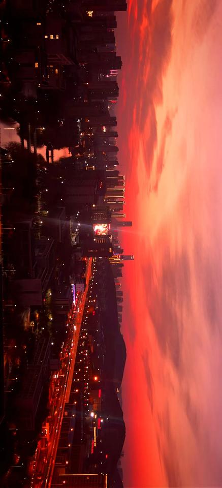 2025年2月6日，拍摄到蛇年的第一缕夕阳。