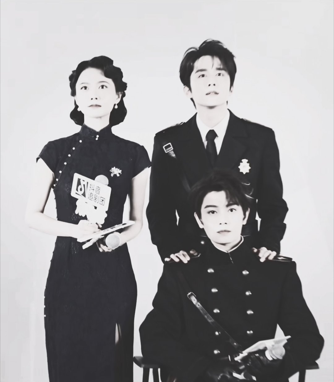 我们也是他们的烟花。 