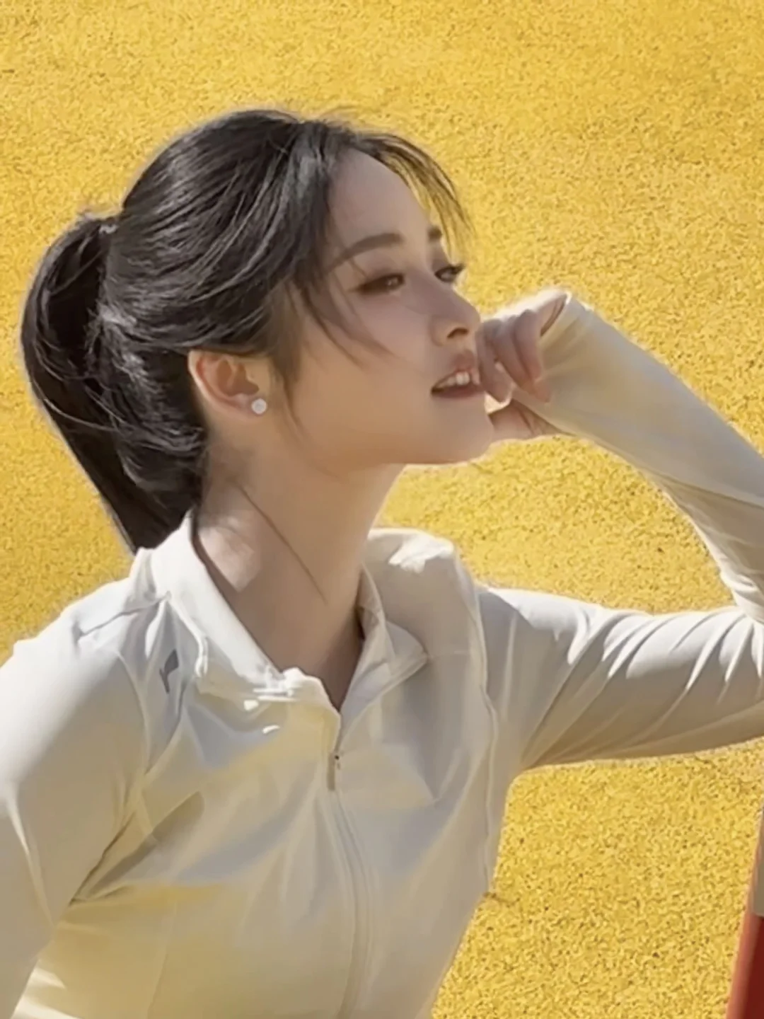 给沈月化的明媚酷感妆