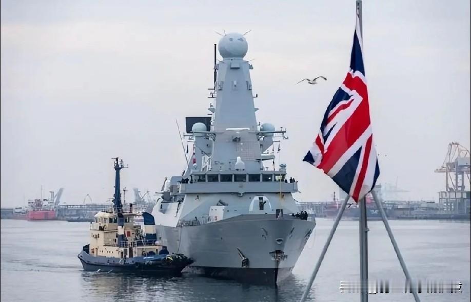 英国皇家海军跟踪俄罗斯船只通过英吉利海峡。
路透伦敦 1 月 23 日电 —— 