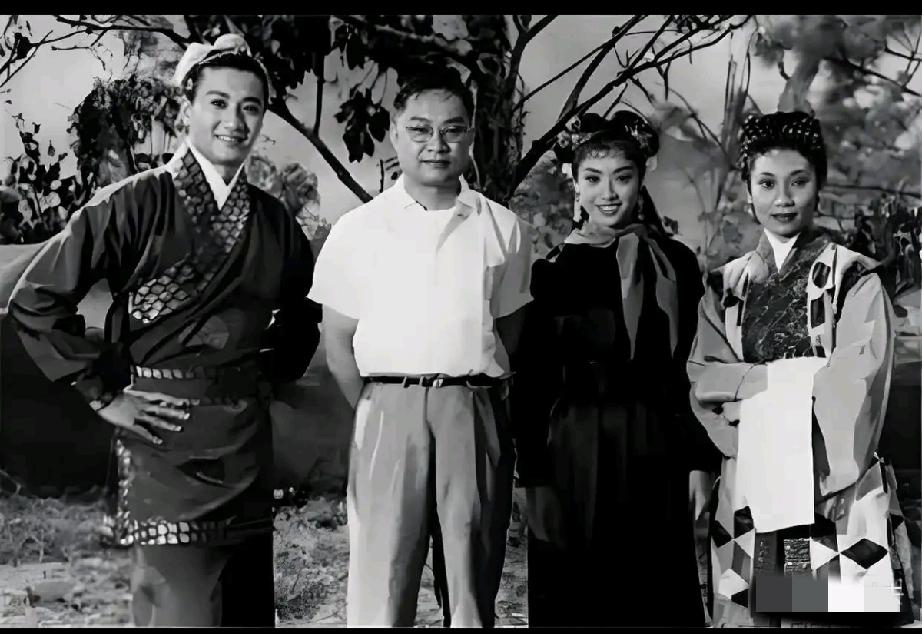 1960年，已是圈内当红“头号小生”的谢贤，在香港首部电影版《神雕仙侣》中，主演