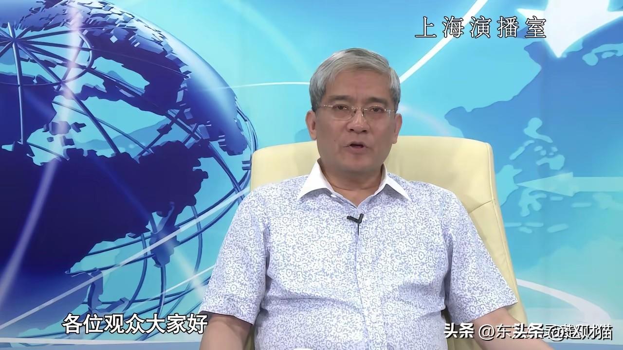 郎咸平高度评价卢麒元：身在资本江湖，心在百姓账本，当代最稀缺的良心学者！
 
郎
