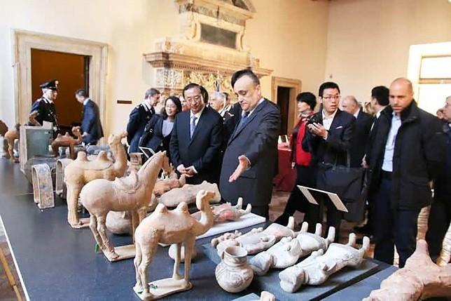 法国沉默了一百多年，终于正式在这件事上松了口。。

马克龙5月9日签署的那份文件