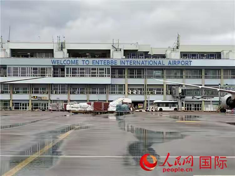 8月初，乌干达恩德培国际机场接连发生两起中国台湾居民入境受阻事件：一名持有乌干达