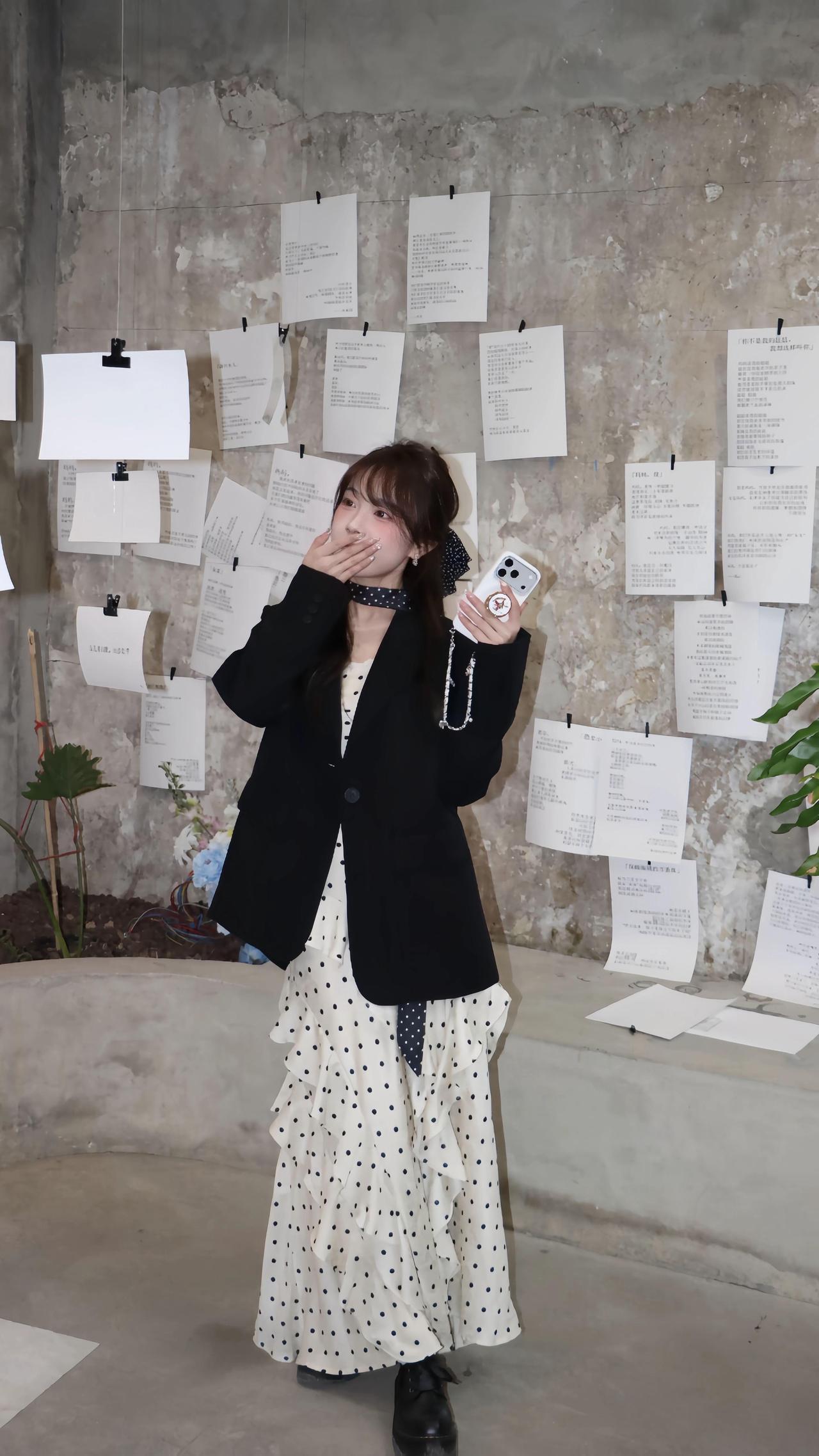 已经开始期待今年的春天～韩系穿搭 我们的可颂时刻  我的穿搭破烂分享