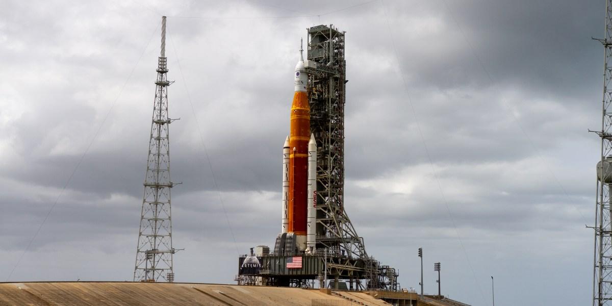 想让你的名字免费和美国航空航天局NASA的猎户座飞船一起绕月飞行吗？机会来了！