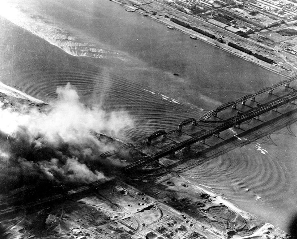 飞扬军事 1951年4月12日，美国空军在朝鲜战争中的“黑色星期四”，当天美军出