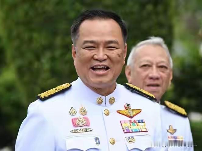 华裔阿努廷当选泰国新任总理
 
当地时间9月5日，泰国国会下议院举行总理选举，备