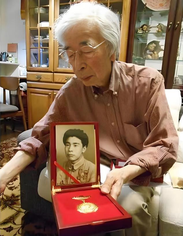 1948年，一个日本人冒充中国人并加入解放军，在辽沈战役中屡次立功，还参加了抗美