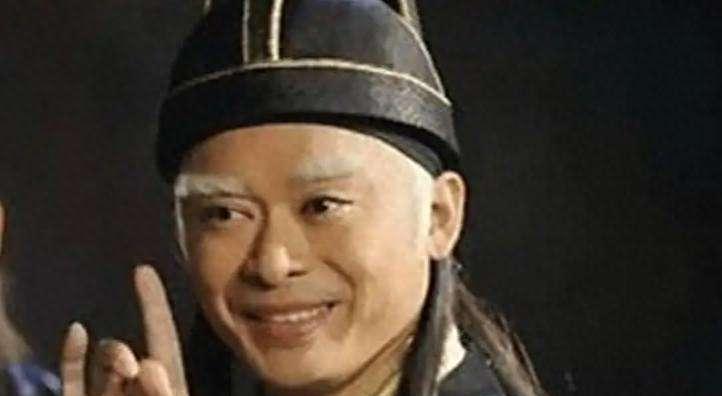 古代太监净身方式可大有讲究。先秦讲究“去势”，只割睾丸，阴茎还在，雄性激素还有点