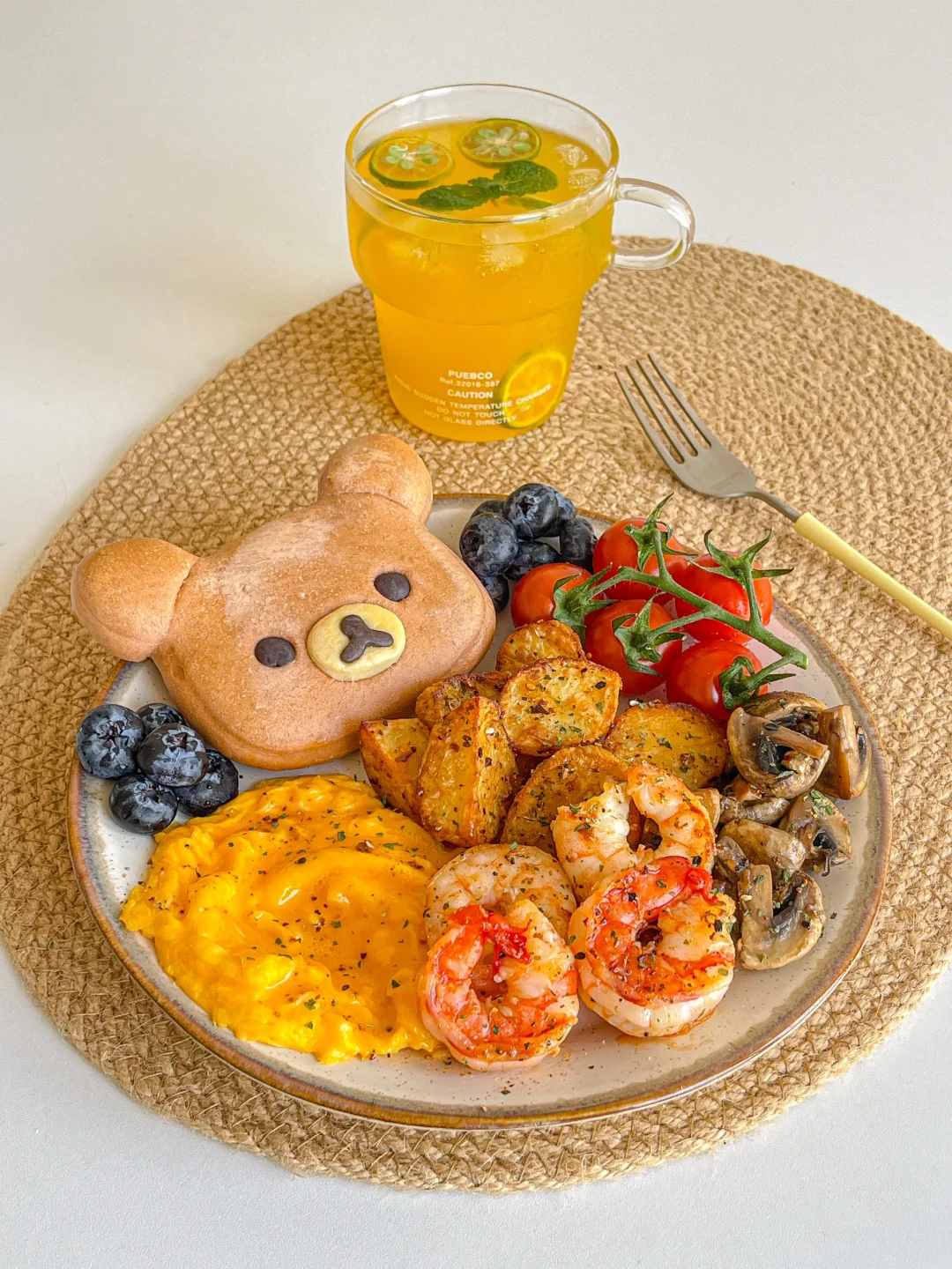 10分钟早餐🍳熊熊面包虾仁滑蛋口蘑🐻橙汁🍊