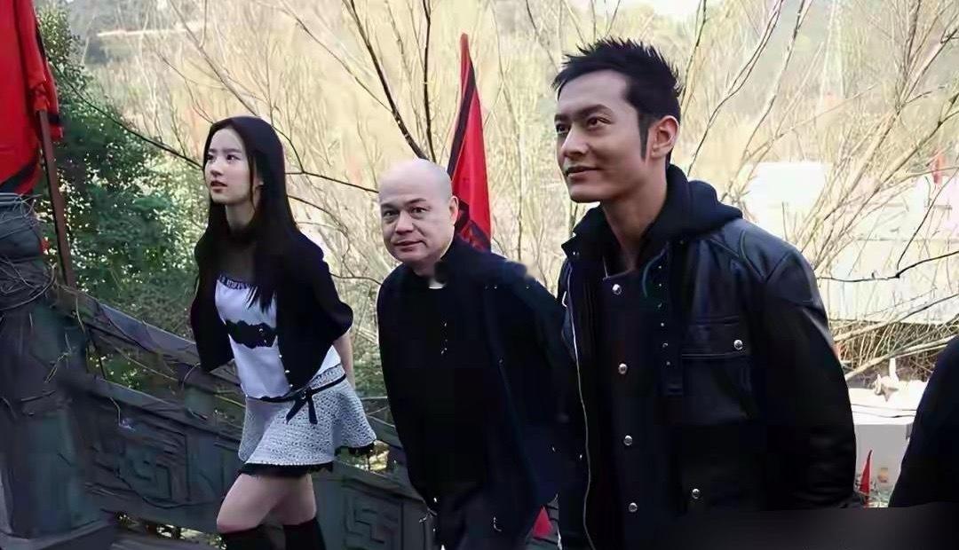刘亦菲十七岁真是太漂亮了 这是当年拍神雕侠侣时在现场拍的照片