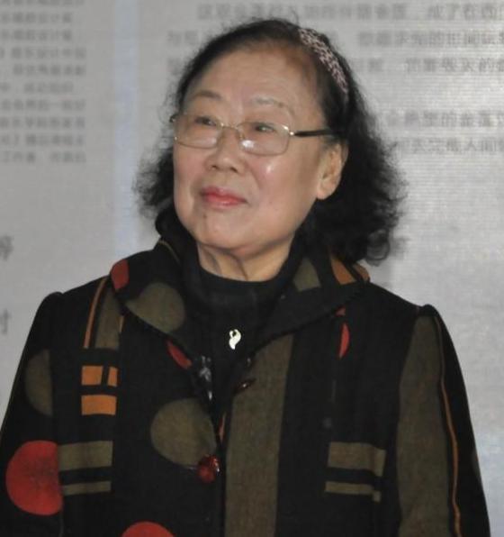 一嗓客家声，开创梁派汉剧！梁素珍守住“南国牡丹”一脉香火
 
梁素珍，1938年