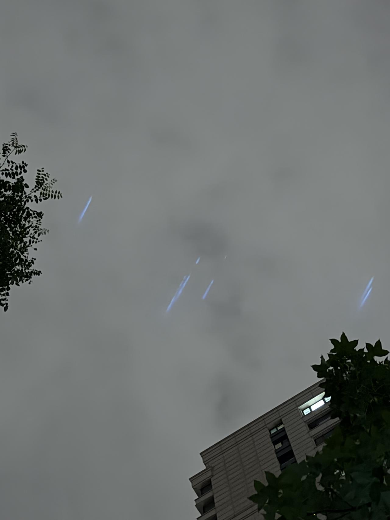 星河欲转千帆影，月华如练照高楼。万里清辉照古今 星河意境 浮月照楼台 月照夜江深