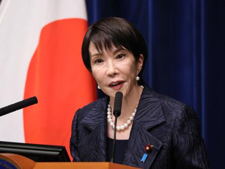 《纽约时报》7月23日报道：日本首相高市早苗自曝“零至三小时睡眠”是常态，三连休