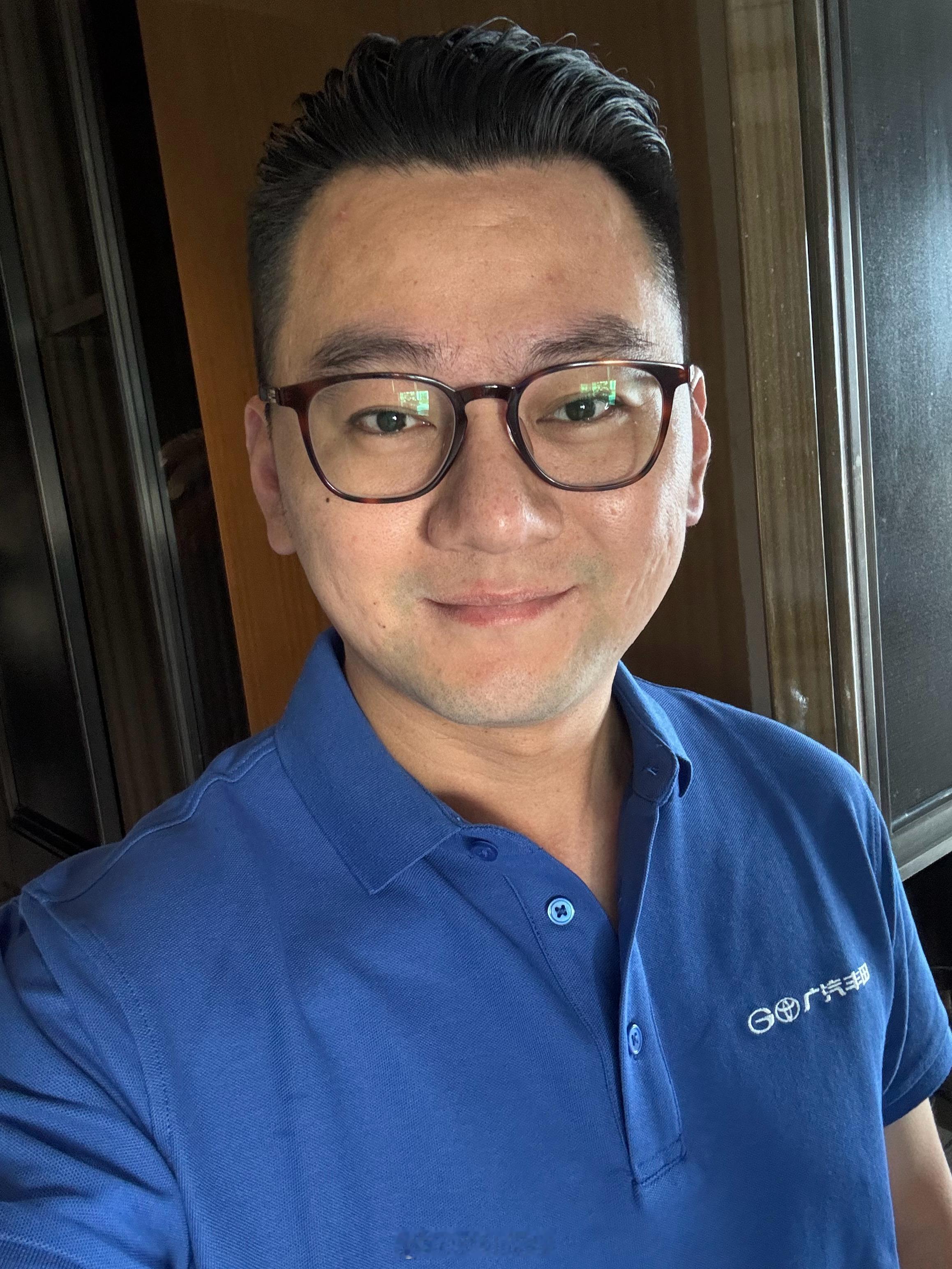 早，广汽丰田科技日，看看今天会秀什么技术肌肉话说这衣服还挺合身的[笑cry] ​