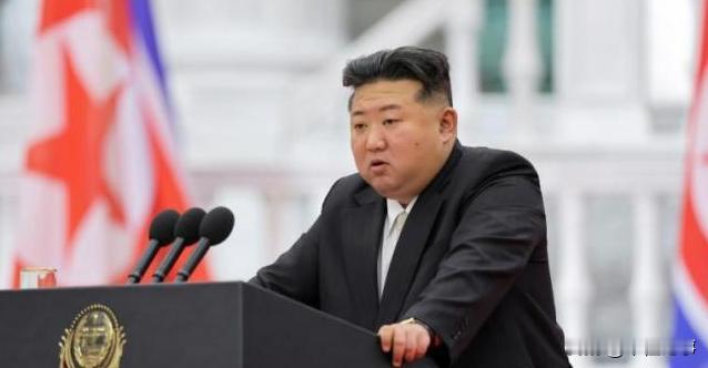 据朝鲜官方通讯社朝中社7月1日披露的消息，金正恩在中共成立105周年的当天发来了