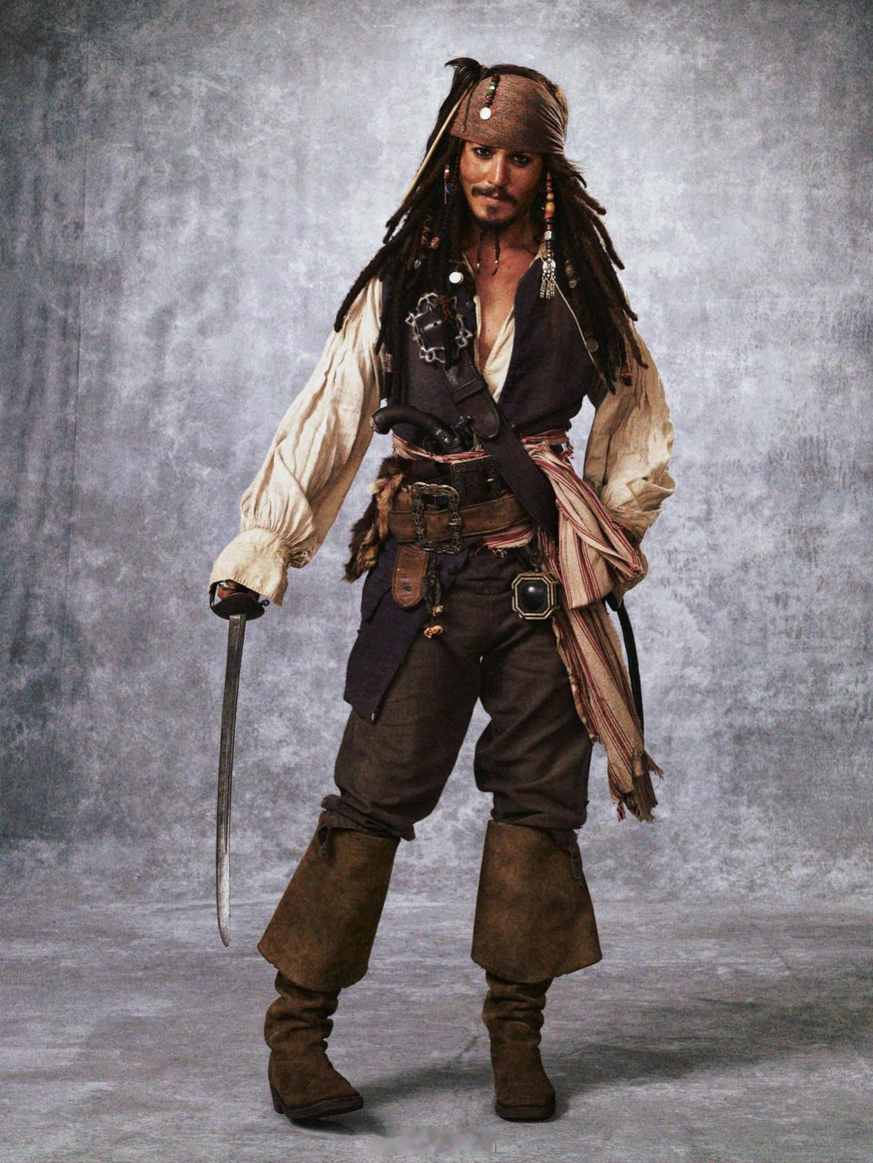 约翰尼德普[超话]搭乘花絮去幕后 巧克力色的“麻雀船长”🏴‍☠️——【加勒比海