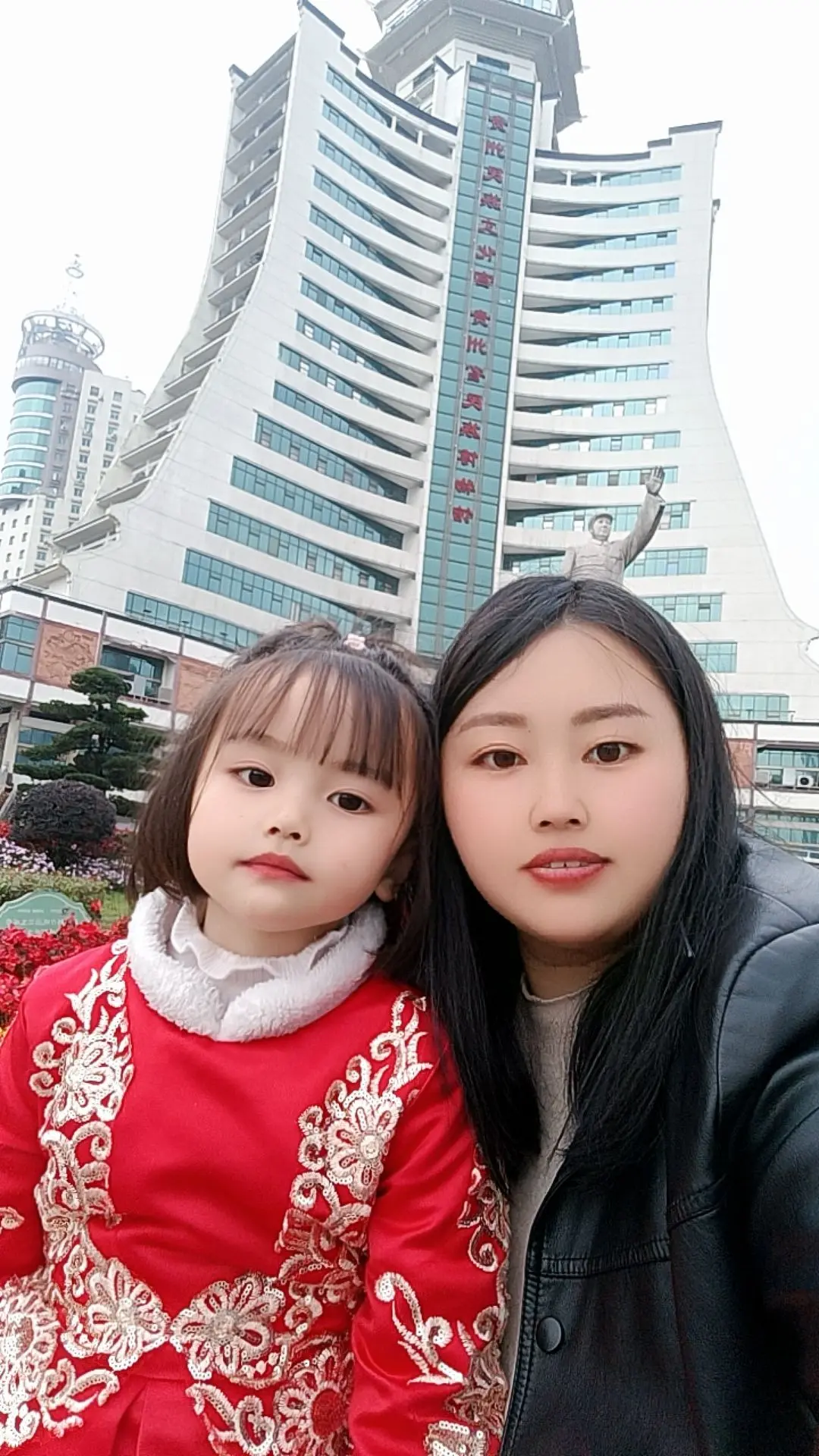 这几天生病，天天发高烧。两天都没有睡好觉。全身无力。我真的不能倒下，我...