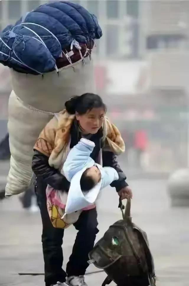 如果农民不种地了吃啥喝啥，这个问题问的很好，如果农民不种地了中国人吃啥？这个问题