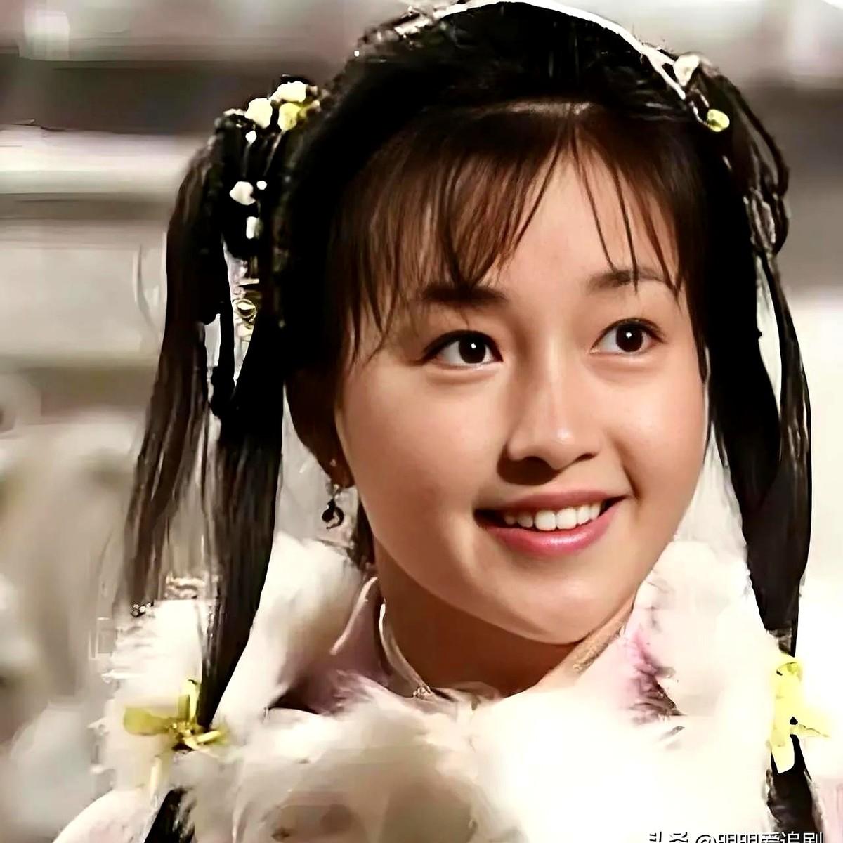 风陵渡口初遇杨过，她把郭襄的灵动演绝了！

95版《神雕侠侣》里，李绮虹的双马尾