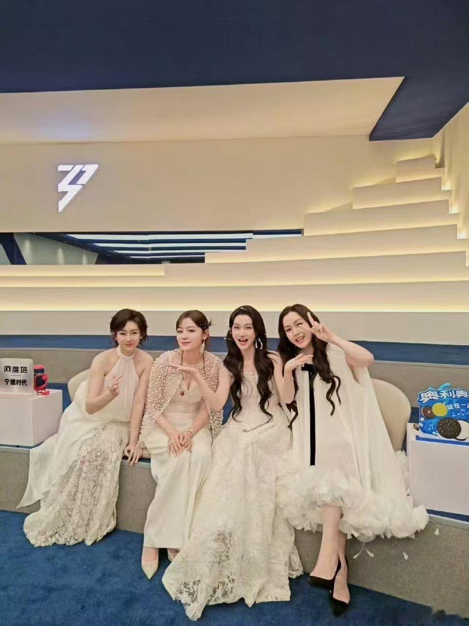 浪姐一公直播观后感乘风2026看完浪姐一公直播破防了，不完美的失误很真实，咬牙坚