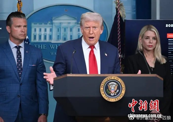 【特朗普再次威胁伊朗】当地时间21日，美国总统特朗普在瑞士达沃斯接受采访时称，伊