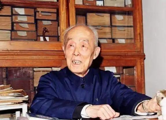 曾任北大副校长的季羡林曾说：“大多数人来到这个世界上就是凑数的，为了一口吃的，天