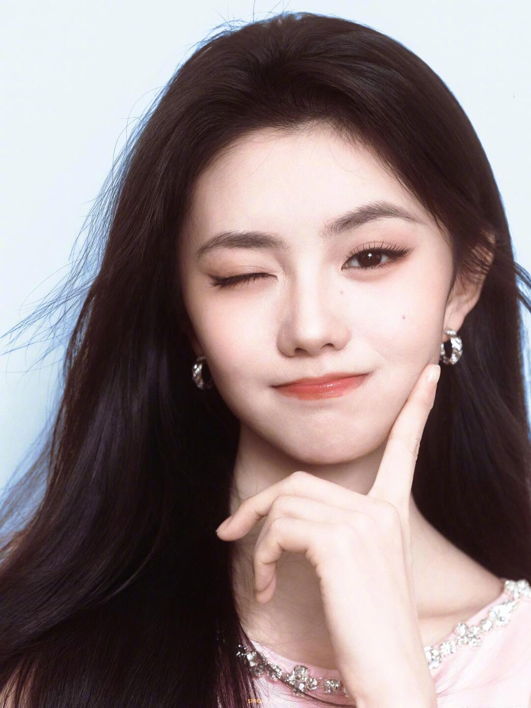 刘浩存把谐音梗玩儿明白了刘浩存又在奖励梦女 存子你是真的懂怎么哄人！“祝大家都有