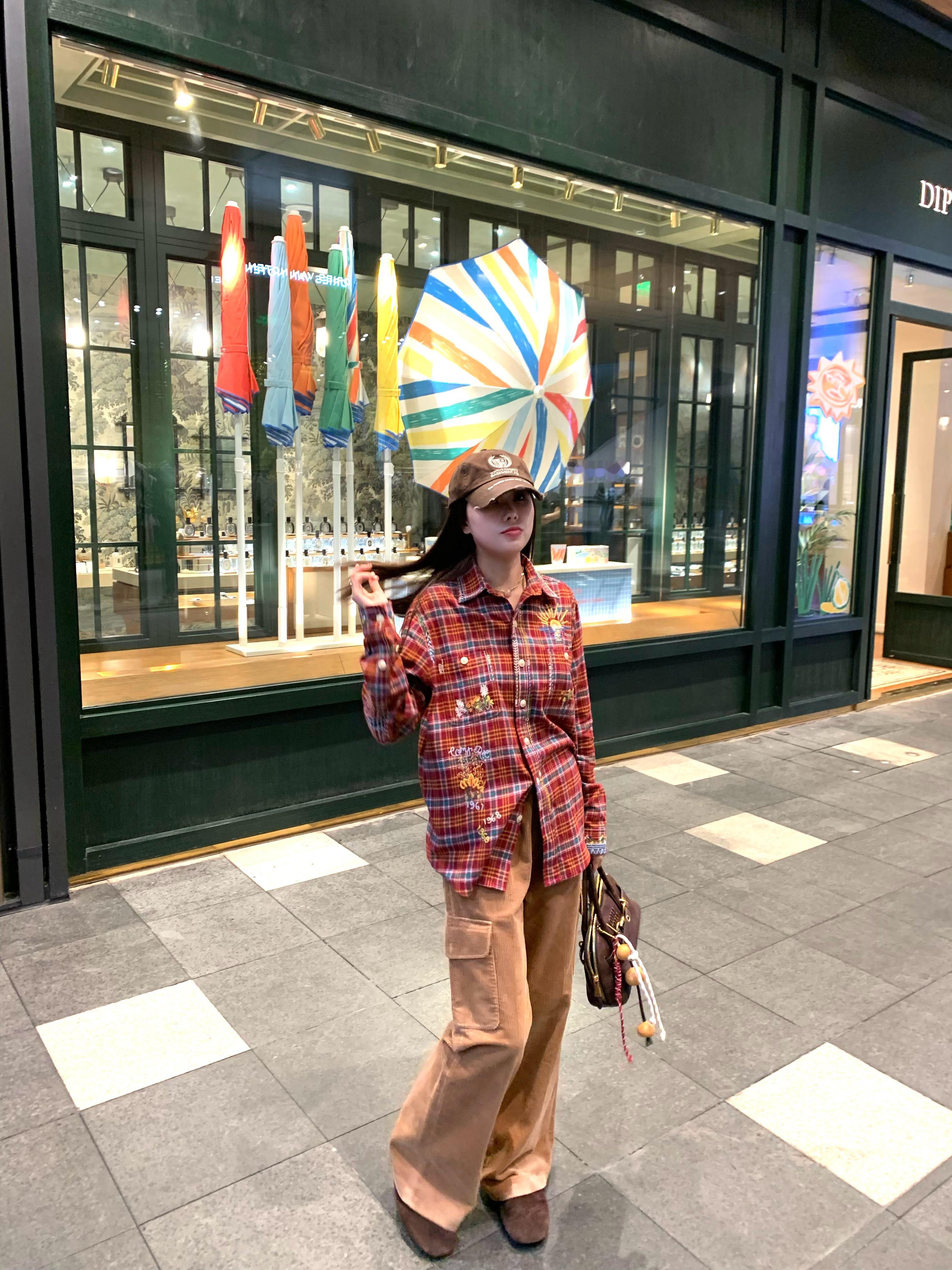 RRL女孩穿搭💼定制60天的格子 小小格更舒服 然后通身的多色刺绣🪡 很重工