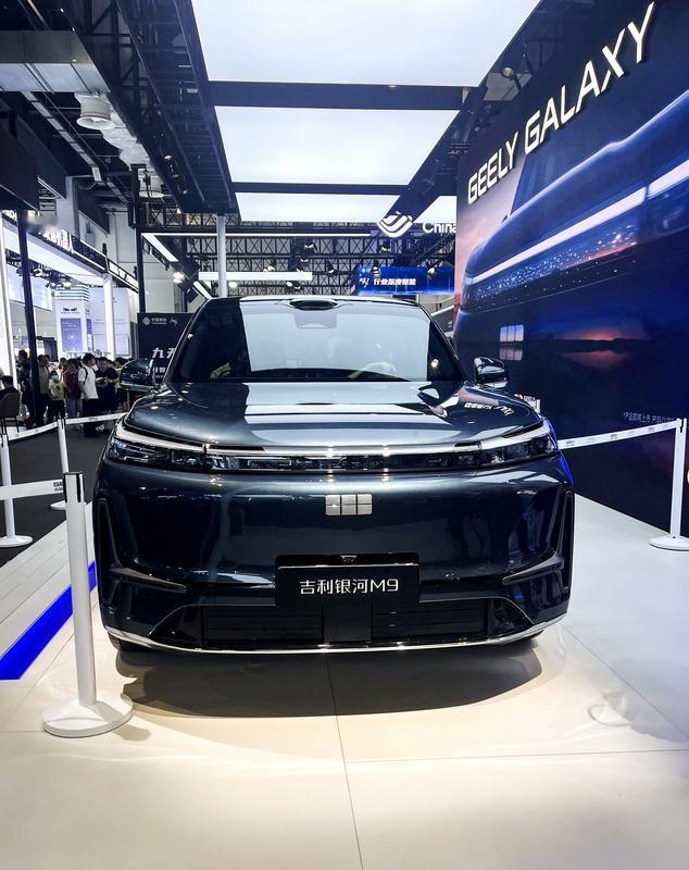 1月17日湖南岳阳，女子上个月订了银河M9的车以后，以丈夫身体原因想要退车， 4