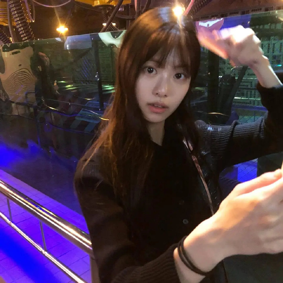 金佳览ig更新生活照 