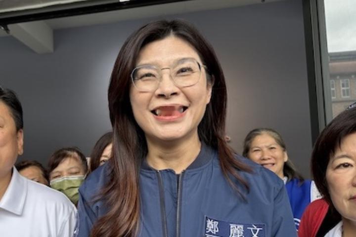 郑丽文谢票新竹　强调蓝白合作续航、国民党要做两岸定海神针


梅花新闻网 林瑞益