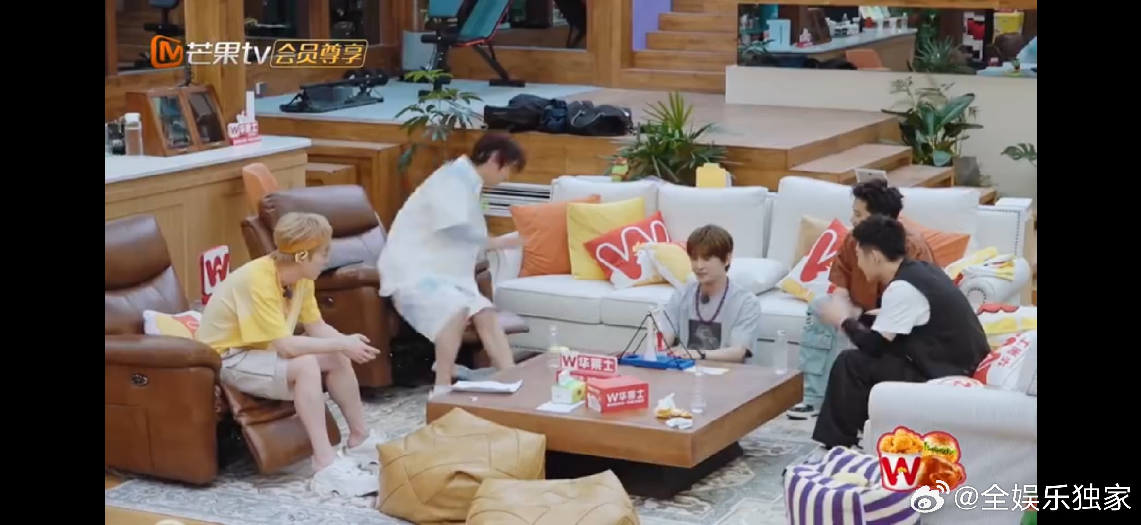 张远梗还得张远自己玩才好笑快乐老友记0713的快乐好简单，玩个小游戏都能吵吵闹闹