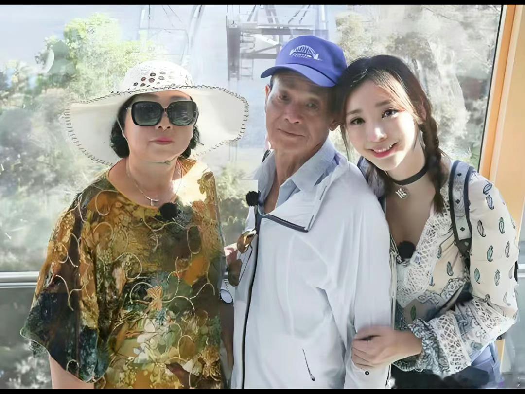 柳岩妈妈认为有一个孝顺的好媳妇的前提是婆婆先做的好，婆婆做的好，媳妇才会孝顺！这