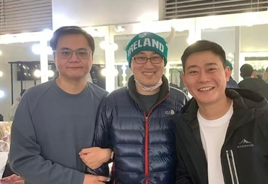 高老师：紧紧搂住[熊猫] 