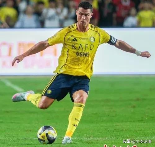 两年总酬劳48亿，日均赚480万！C罗这份续约合同刷新足坛天花板
直接敲定续约到