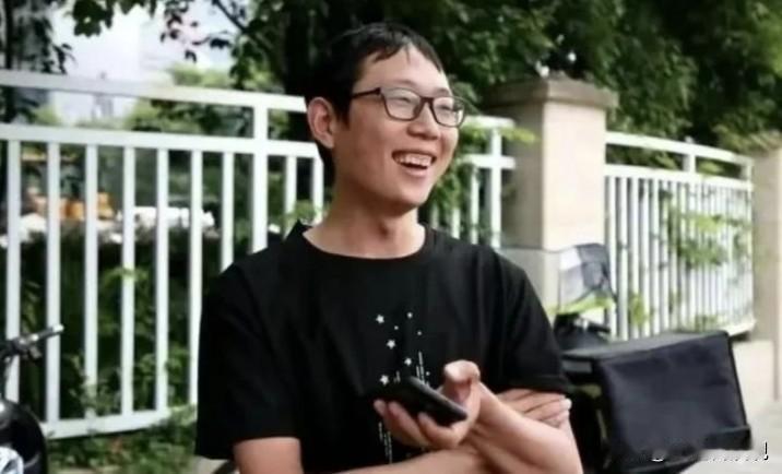 看来我们还是低估了外卖员对社会的影响力！

自从外卖员这个行业进入人们眼帘，社会