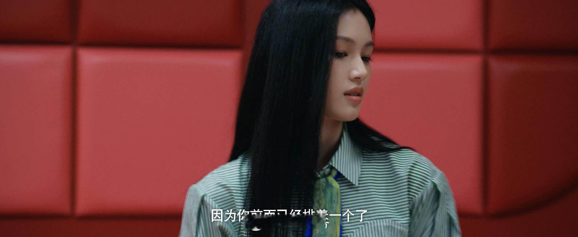 以为是小妈没想到是亲姐满怀雄心接手画廊，迎接我的不是鲜花，是同父异母妹妹的“见不