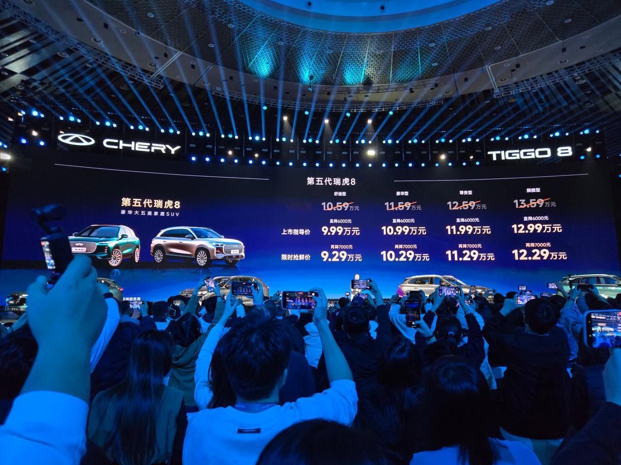 双外观，双内饰，双动力，除入门版都配备猎鹰500辅助驾驶系统的大五座纯油SUV，