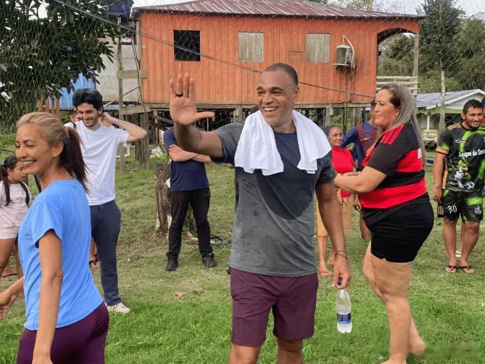 内马尔必须去世界杯，他关键处理球总能改变比赛2002年世界杯冠军成员、现TV G