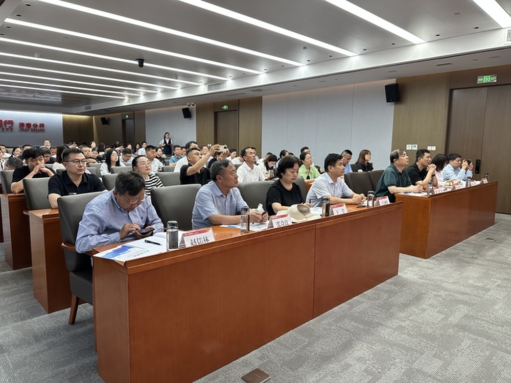不讲虚话只谈实战！济南企业家活动日聚焦“出海”，拆解全链路“硬骨头”