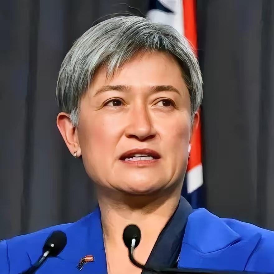 澳大利亚表态了。
外媒报道，中菲在仁爱礁发生冲突后，澳大利亚外长黄英贤21日发表