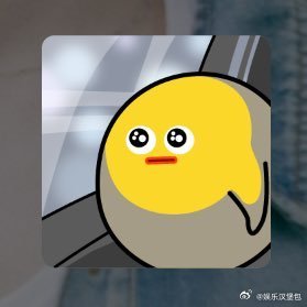 第一次被一个柜子惊艳到酒店的衣柜，打开时竟飘出淡淡的雪松香，原来柜内藏着香氛装置