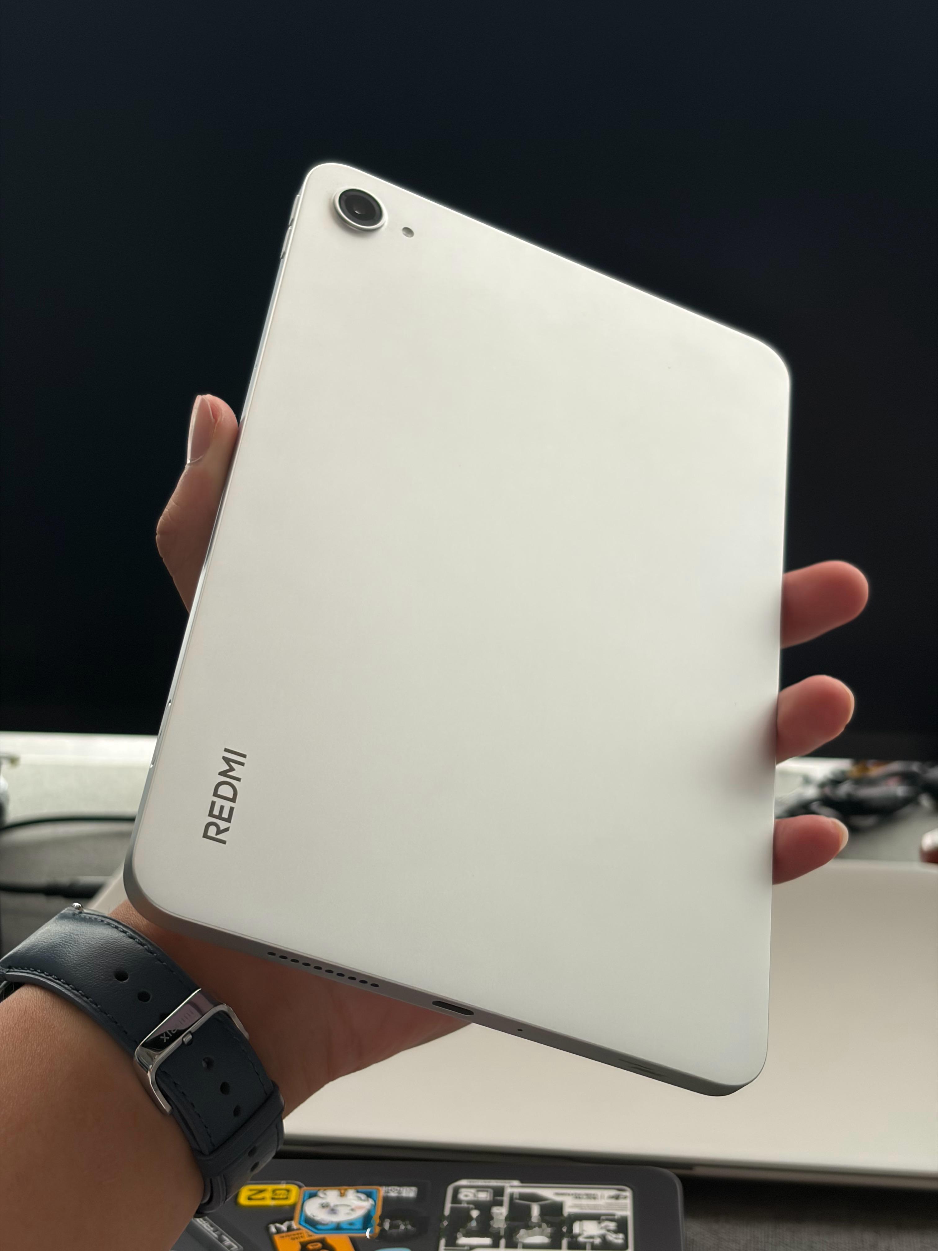 你但凡有点性能需求，我都推荐REDMI K Pad 2，打王者和三角洲啥的非常爽