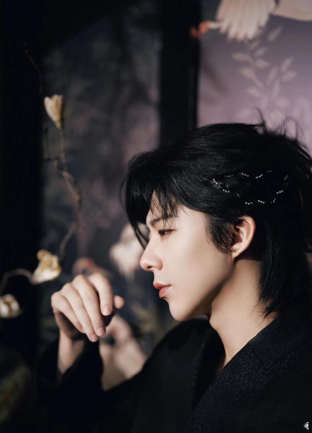 刘宇宁京东新锐代言人｜刘宇宁上好佳品牌代言人｜摩登兄弟 演唱时眼神有戏，动作利落